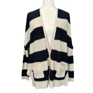 Dreamcatcher Striped Black and Cream Women's Sweater EUC Sz M